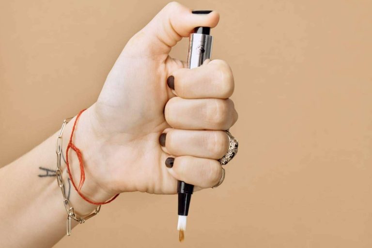 ¿Cómo recuperar las uñas entre manicuras semipermamentes o Shellac?