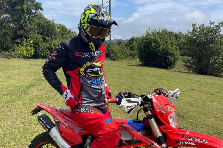 ADHESIVOSEMBARRADOS, distintas opciones de adhesivos personalizados motocross