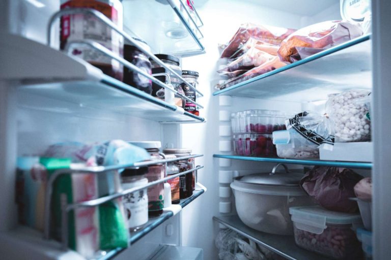 Buenas prácticas para la eficiencia energética en la refrigeración comercial, con SERHS Equipments