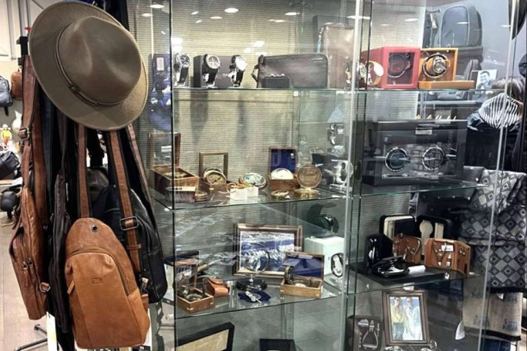 La tienda de regalos especializada en caballero en Valencia es Solohombre.es