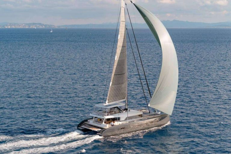 Confort y calidad para los navegantes más exigentes, dos cualidades que se pueden encontrar en Catamarans Barcelona