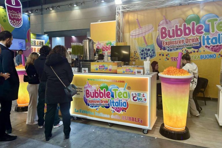 Llooly presenta el nuevo Córner de Bubble Tea, una explosión de sabores para los amantes del té