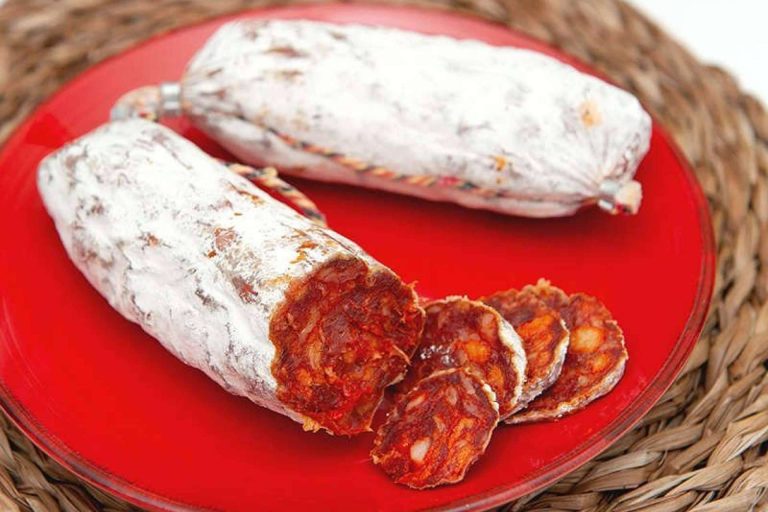 Gastronomic Spain permite disfrutar del auténtico sabor de pueblo con el chorizo de Cantimpalo