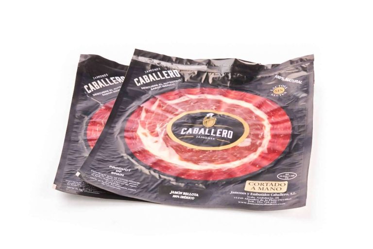 Jamones Caballero ofrece auténtico jamón de bellota 100 % ibérico