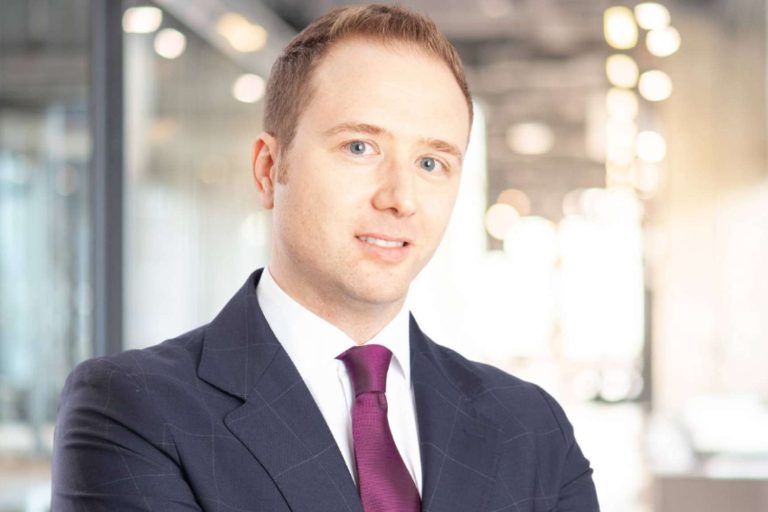 Stefano d'Alberti, CEO de SkyRocketMonster, explica cómo generar leads en LinkedIn