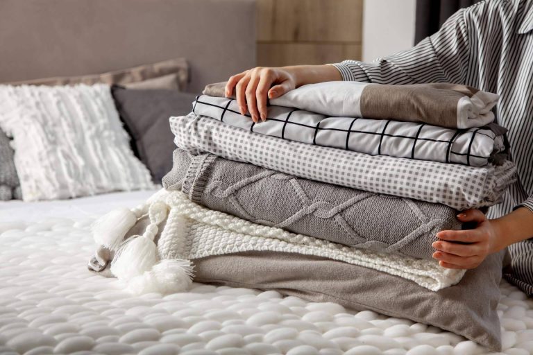 ¿Cuáles son las tendencias en decoración textil de hogares 2024?, por Mar Rabell Interiorisme