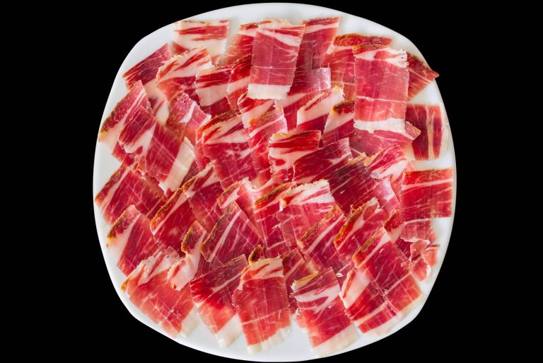 ¿Cómo cortar el jamón de Jabugo?, la tienda Repibérico lo explica