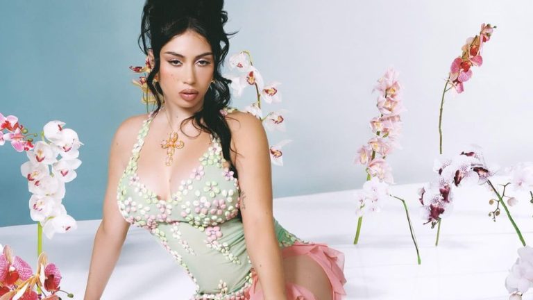 Kali Uchis adapta de nuevo el pop a su imagen y semejanza en su nuevo disco 'Orquídeas'
