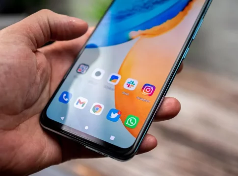 Este móvil Android lleva menos de un mes a la venta y ya tiene 100 euros de descuento Este móvil Android lleva menos de un mes a la venta y ya tiene 100 euros de descuento