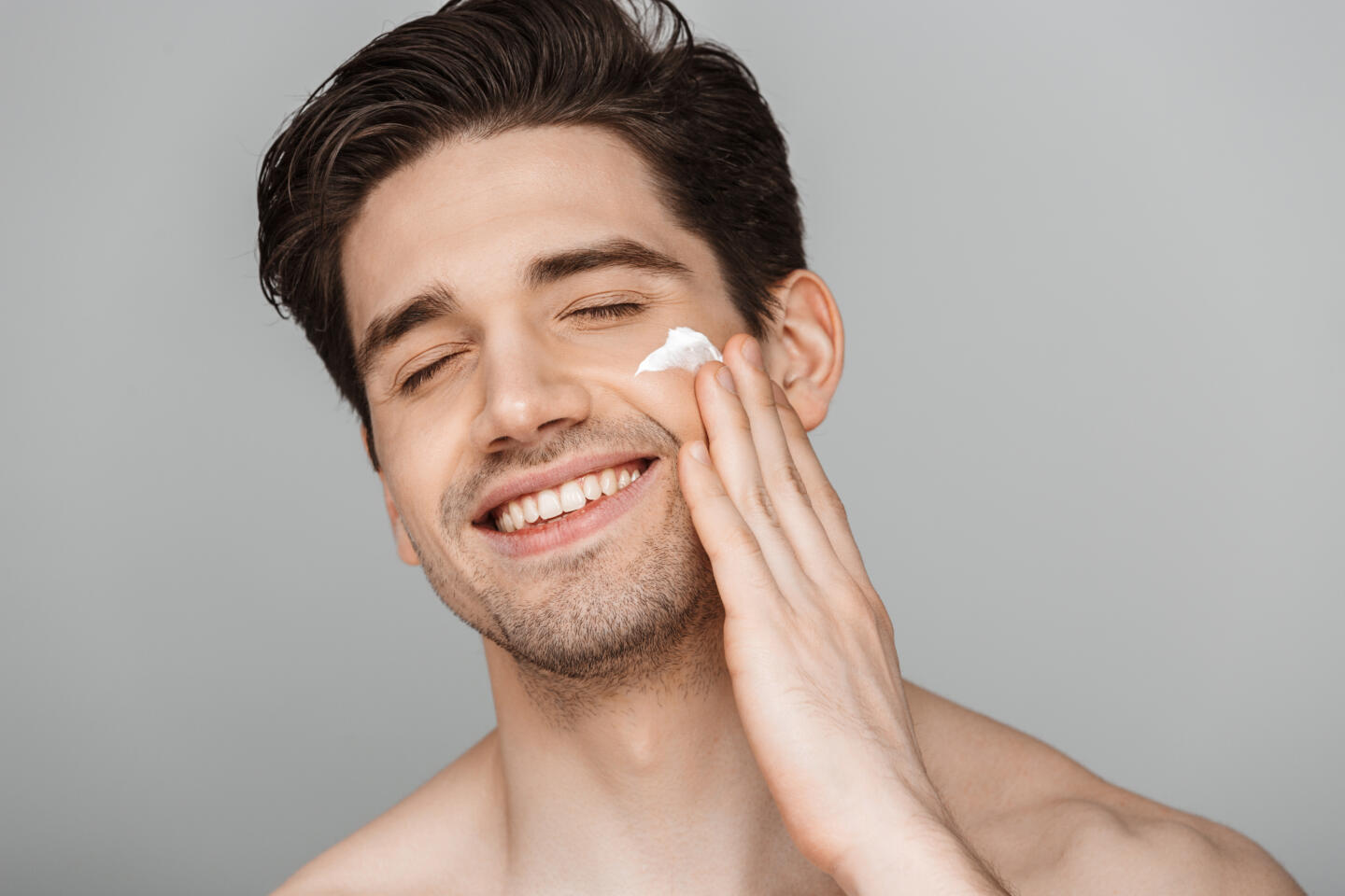 Belleza masculina: 8 trucos para cuidar la piel en hombres y tener una cara perfecta 3 MAQUILLAJE NATURAL