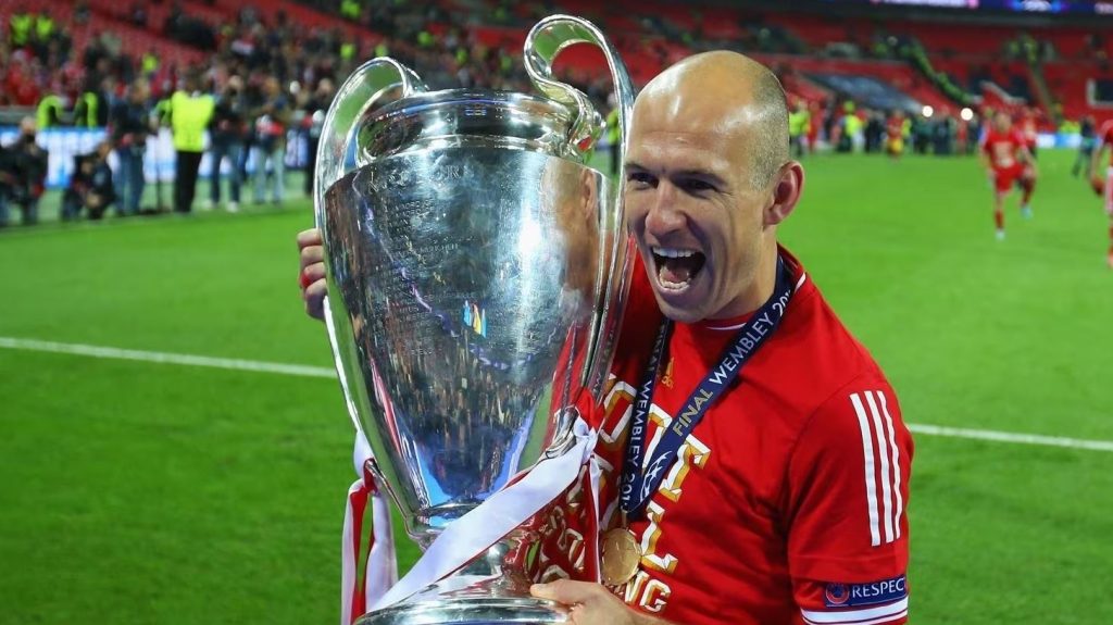Cumple 40 años el futbolista que decidió el Mundial de la selección española: recordando la carrera y logros de Arjen Robben 2 robben champions