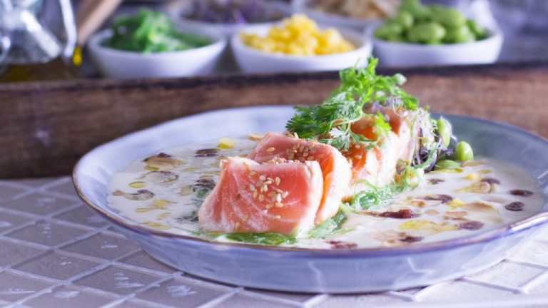 Salmón en papillote: una receta al horno fácil, ligera y saludable