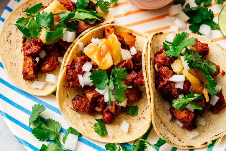 Receta tradicional de tacos al pastor, más tiernos y jugosos que los de Taco Bell