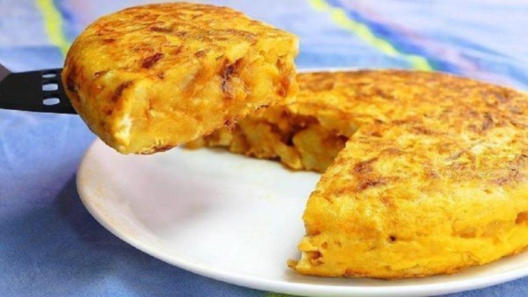 Cuando creías que no se podía mejorar la tortilla de patata, esta receta con ajo de Berasategui es un manjar