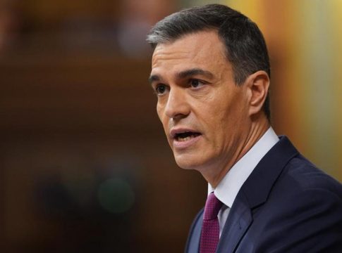 Sánchez promete un «hilo directo» a Galicia para inflar al PSOE