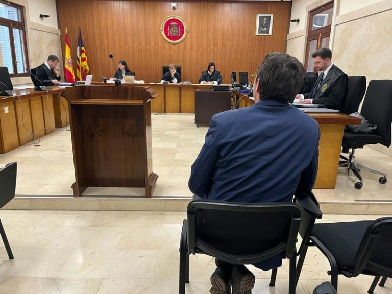 El monitor de buceo acusado de violación en una excursión en Cabrera reconoce una relación sexual, pero consentida