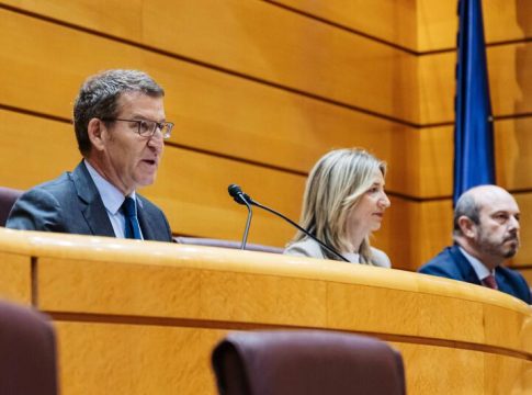 El Senado aumentará el gasto destinado a traductores por la propuesta de Feijóo de hacer un pleno más al mes