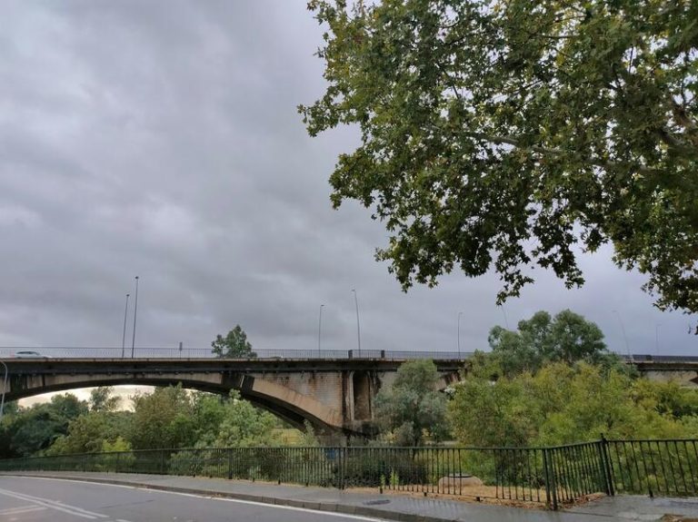 El tiempo de hoy: las temperaturas suben con predominio de cielos nubosos y avisos por viento este lunes 12 de febrero