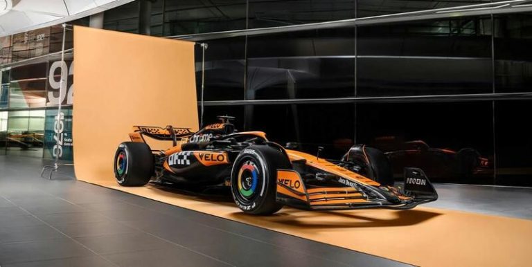 McLaren estrena en pista el nuevo MCL38