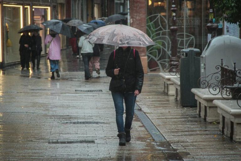 El tiempo de hoy: las lluvias afectarán a la mitad oeste del país y las temperaturas aumentarán este 15 de febrero