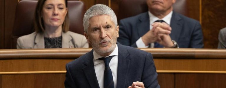 Marlaska separa la inmigración de la delincuencia después de que Vox preguntara sobre Euskadi