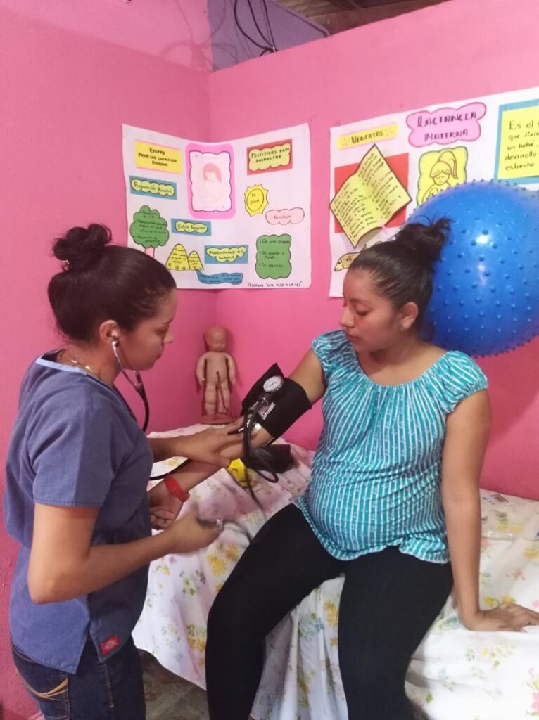 9. Cuidados Sanitarios a menor embarazada 768x1027 1