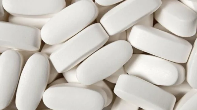 Se disparan las prescripciones de psicofármacos a jóvenes y adolescentes en España: alertan de la medicalización del malestar
