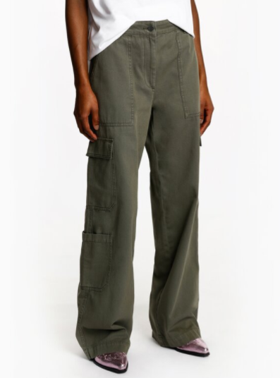 4 pantalones de Lefties para llevar con todo y que no son vaqueros