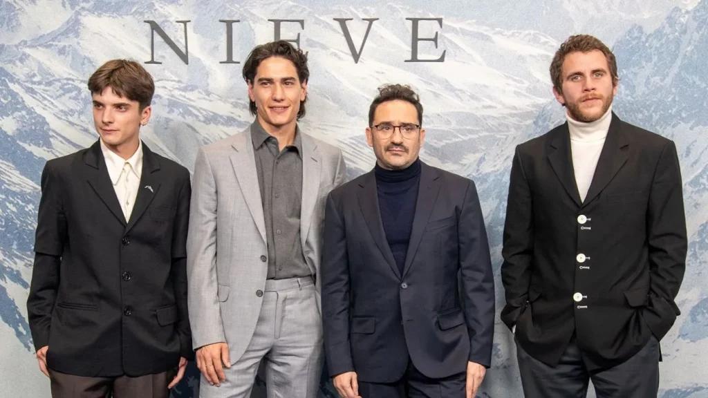 Oscar 2024: lo que gana Bayona si se lleva la estatuilla 'La sociedad de la nieve'