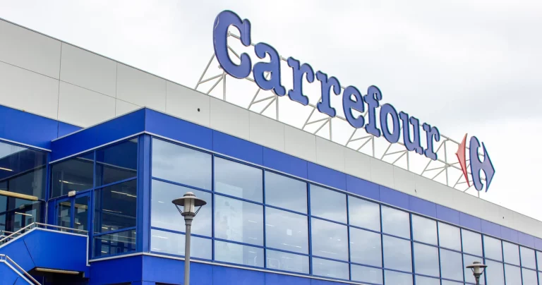 ¡Oportunidad única! Carrefour tira por los suelos el precio de la freidora de aire Cosori 