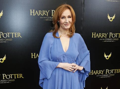 De la pluma a la riqueza: Cómo la historia de Harry Potter cambió la vida de J.K. Rowling