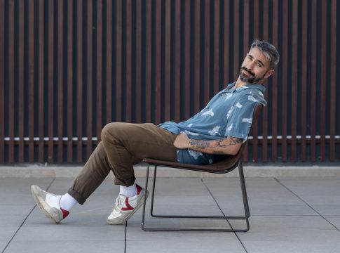 Rayden construye rebelión desde el intimismo en 'Votos en contra'