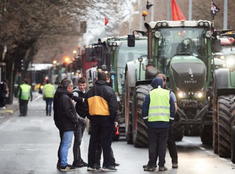 Los agricultores requieren del apoyo de los transportistas para que su bloqueo de Madrid funcione este fin de semana