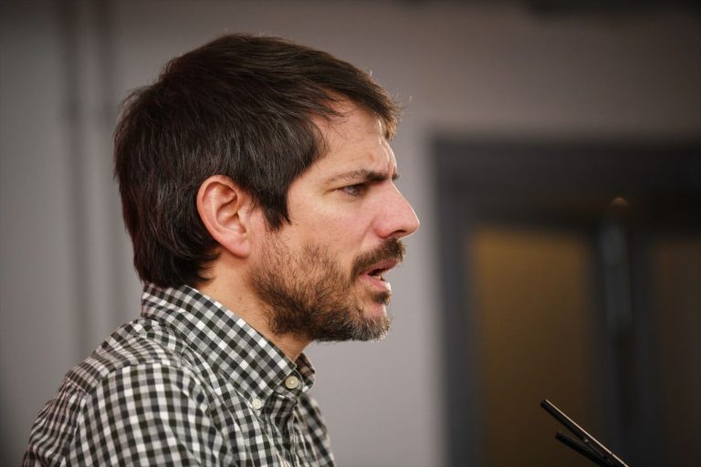 El PSOE le quita sus pocas responsabilidades a Urtasun