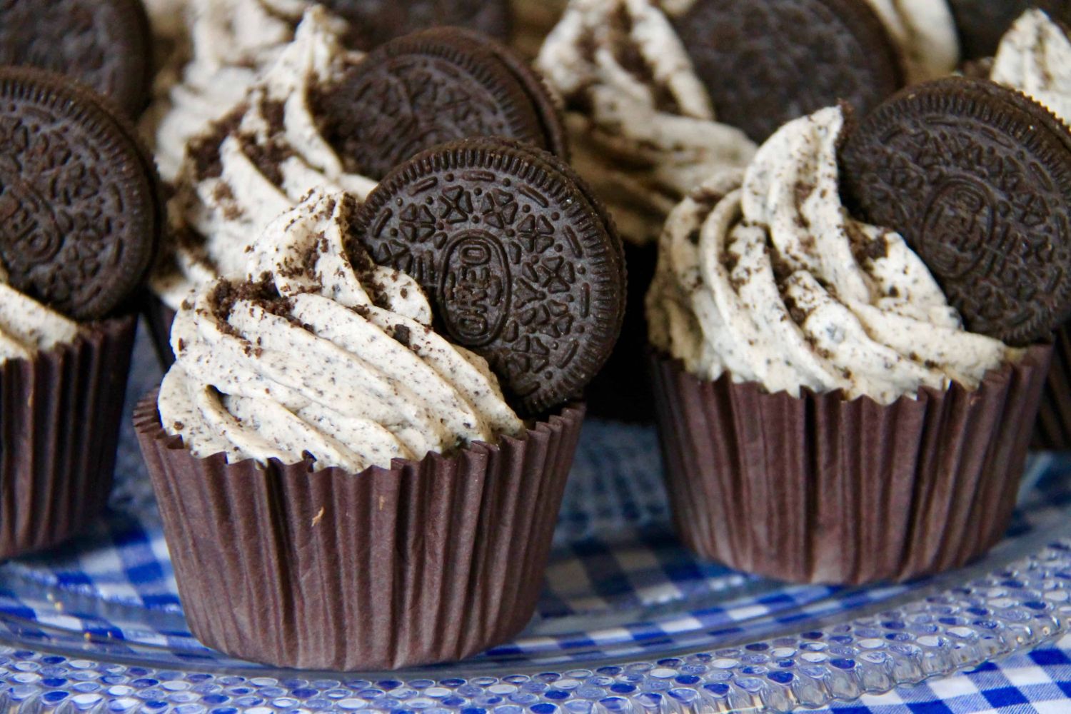 8 deliciosas recetas con galletas Oreo para meriendas y postres de niños y mayores 2 CHEESECAKE DE OREO Y CUPCAKES DE OREO