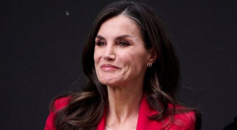El inesperado tenso encuentro de Letizia con la mujer que tuvo un romance con Felipe VI hace 20 años, según rumores