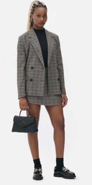 La elegancia del estampado de cuadros