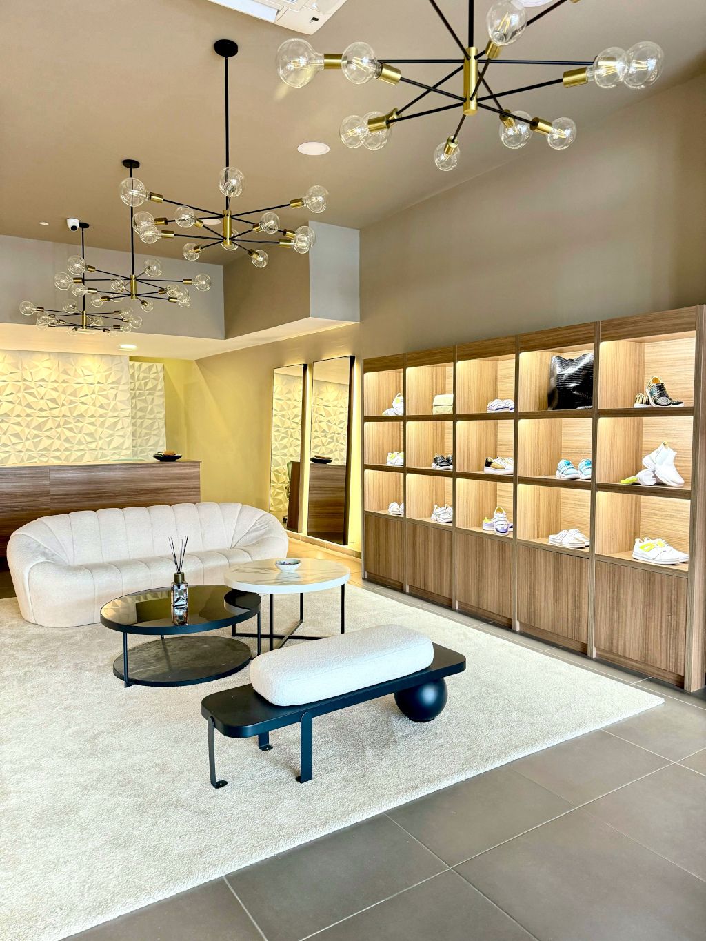 Vitti Urban Shoes llega a Europa con zapatillas de diseños únicos, calidad premium y máximo confort 1 LocalCastelldefels0