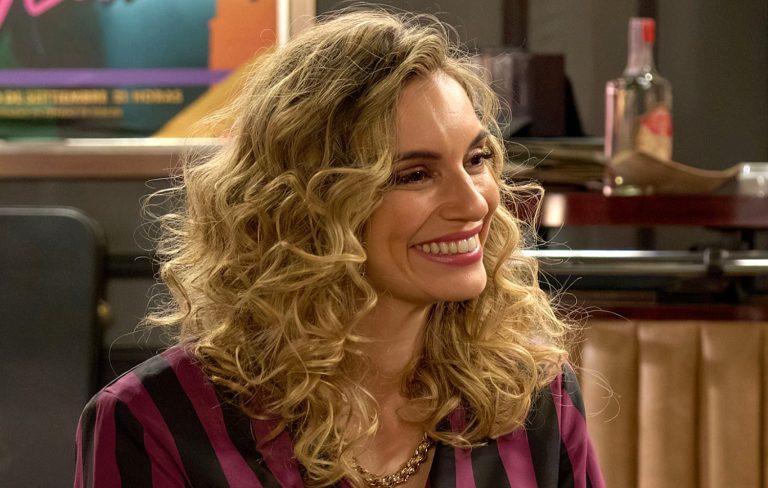 Te desvelamos lo que va a descubrir Sofía en 'Amar es para siempre', la serie de Antena 3