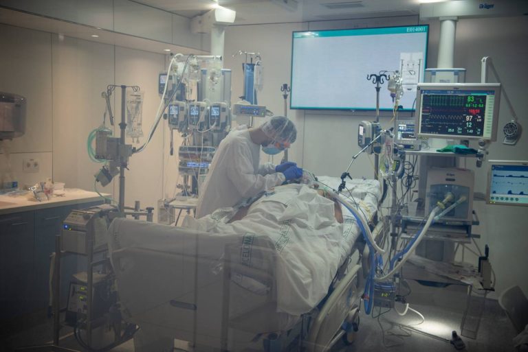 El 72 % de las mujeres mayores de 50 años con fracturas no reciben tratamiento para la osteoporosis