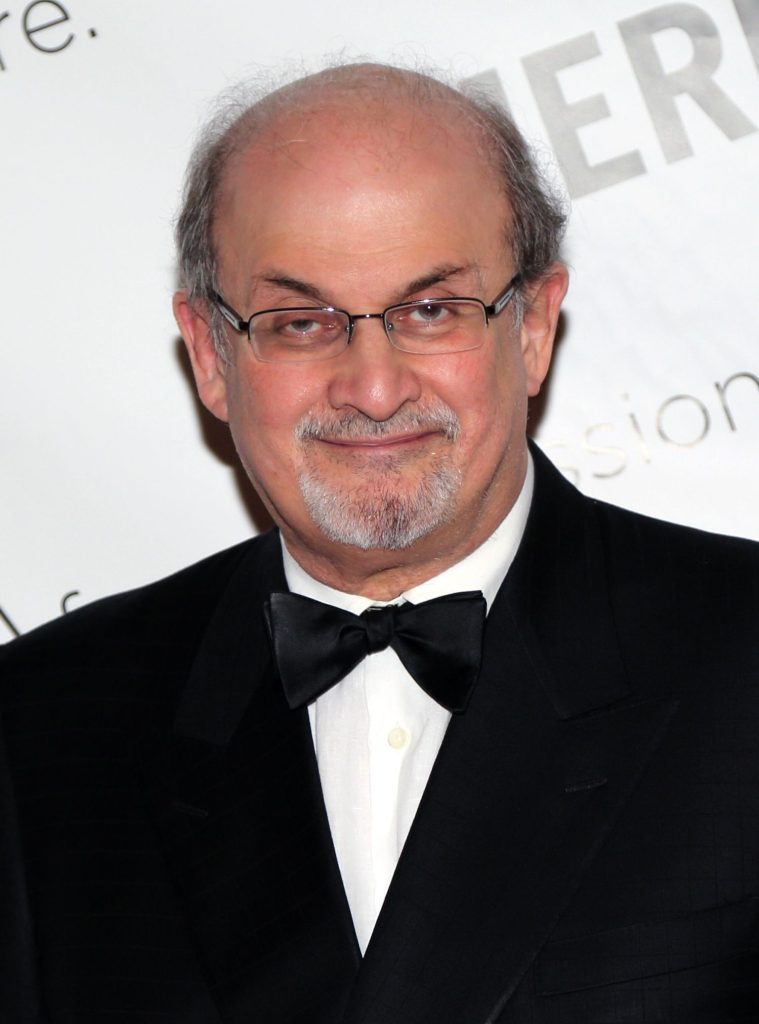 Se cumplen 35 años de la sentencia de muerte al escritor Salman Rushdie 1 Salman Rushdie 2014 cropped