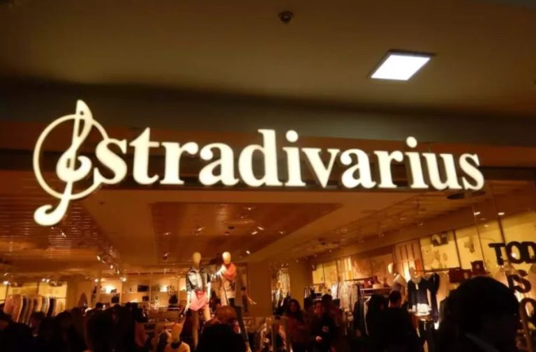 Stradivarius: 8 jerséis, faldas y zapatos para vestir elegante yendo cómoda