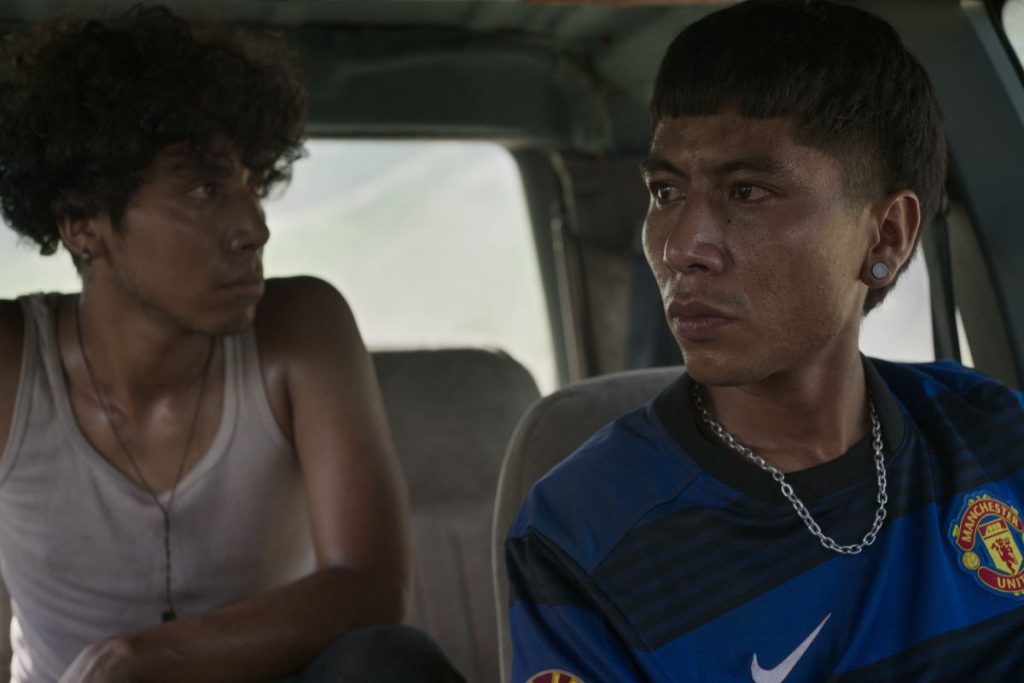 Sumérgete en la adaptación cinematográfica de "Temporada de huracanes" en Netflix, basada en el bestseller recomendado por el New York Times