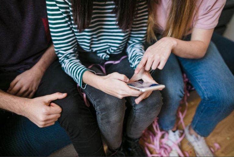 Temu incorpora a los proveedores descartados por Shein tras el incumplimiento de éstos de los estándares de calidad establecidos para sus fábricas