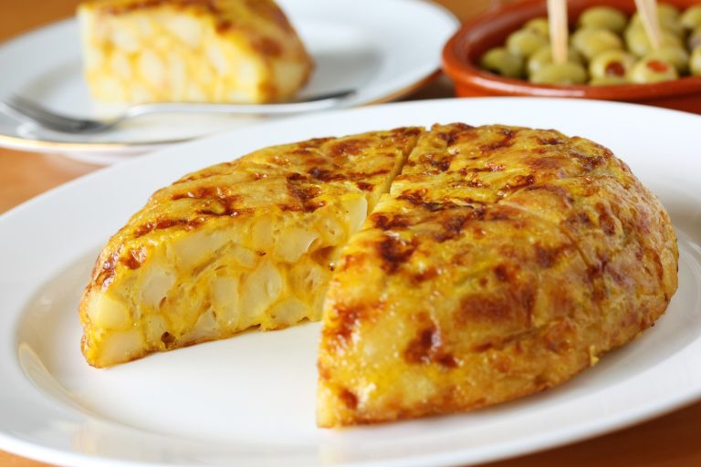 Tortilla de patatas: la receta más popular para hacer Thermomix