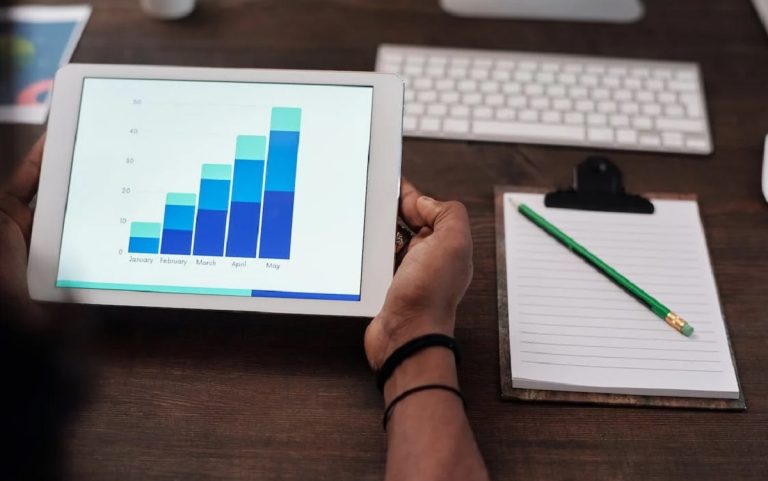 ¿Por qué es recomendable contratar una agencia SEO en Madrid para tu negocio?