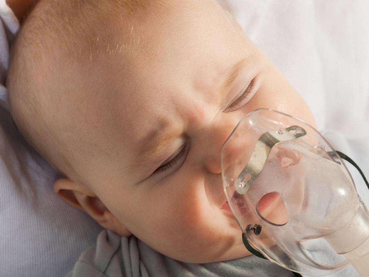 LA EVOLUCIÓN DE LA VOZ A LO LARGO DE LA VIDA: UN VIAJE DESDE LA INFANCIA HASTA LA VEJEZ