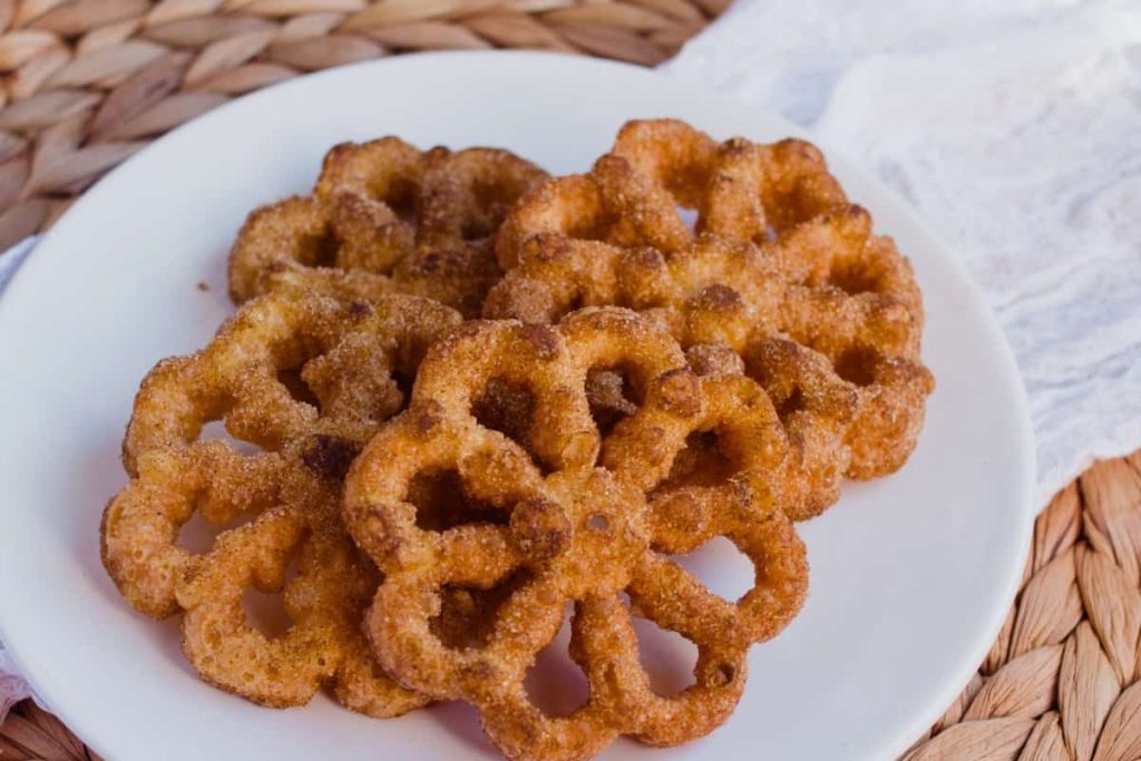 6 recetas imprescindibles para celebrar los carnavales 1 bunuelos de viento carnaval