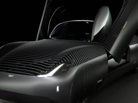 El primer coche volador genera sensación en el Mobile World Congress 2024 El primer coche volador genera sensación en el Mobile World Congress 2024