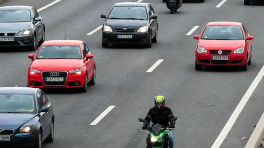 Las recomendaciones de la DGT para la 'operación salida' de este agosto: "Será de gran ayuda" 84 DGT carretera operación salida agosto verano Fuente: Europa Press